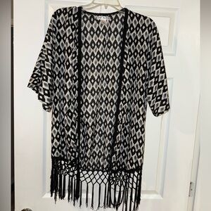 Say What? Monochrome Diamond Pattern Kimono Beach Cover Up - Size M 🖤